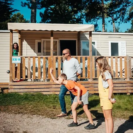 Campingplads Mobil Xxl 4 - Les Relarguiers